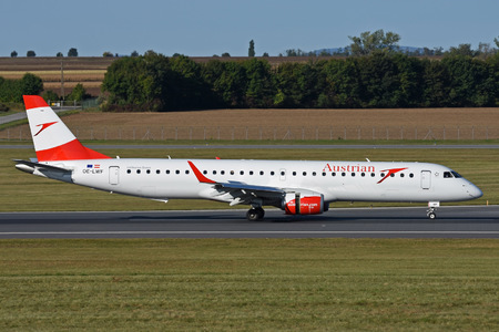 Embraer E195LR (ERJ-190-200LR) - OE-LWF operated by Austrian Airlines