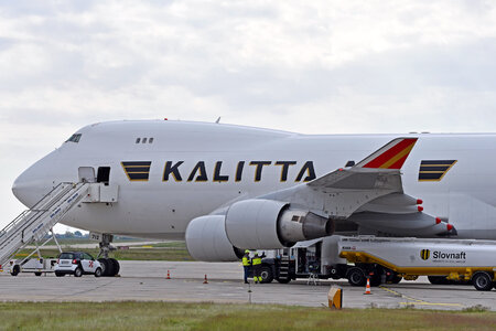 Boeing 747-400F - N712CK operated by Kalitta Air