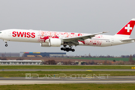 Boeing 777-300ER - HB-JNA operated by Swiss International Air Lines