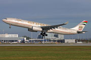 Airbus A330-343 - A6-AFF operated by Etihad Airways