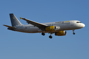 Airbus A320-232 - EC-LRY operated by Vueling Airlines