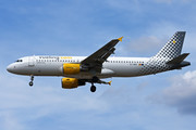 Airbus A320-214 - EC-MBE operated by Vueling Airlines