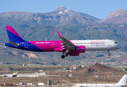 Airbus A321-271NX - HA-LVJ operated by Wizz Air