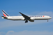 Boeing 777-300ER - F-GZNI operated by Air France