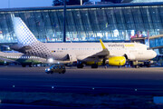 Airbus A320-232 - EC-MKO operated by Vueling Airlines