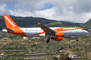 Airbus A320-214 - OE-IDO operated by easyJet Europe