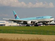 Boeing 777-200ER - HL7734 operated by Korean Air