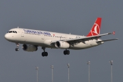 Airbus A321-231 - TC-JRR operated by Turkish Airlines