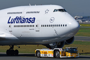 D-ABVP - Boeing 747-400 operated by Lufthansa taken by NikiKaps