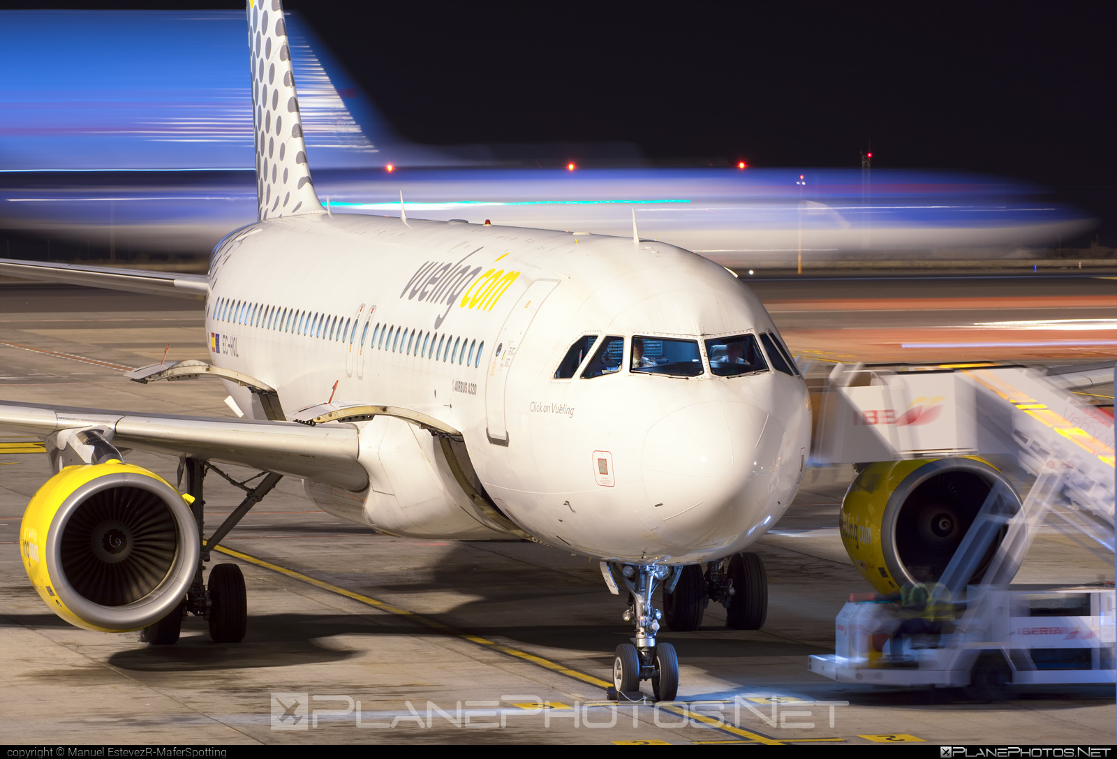 Ec Hql Airbus A320 214 Operated By Vueling Airlines Taken By Manuel