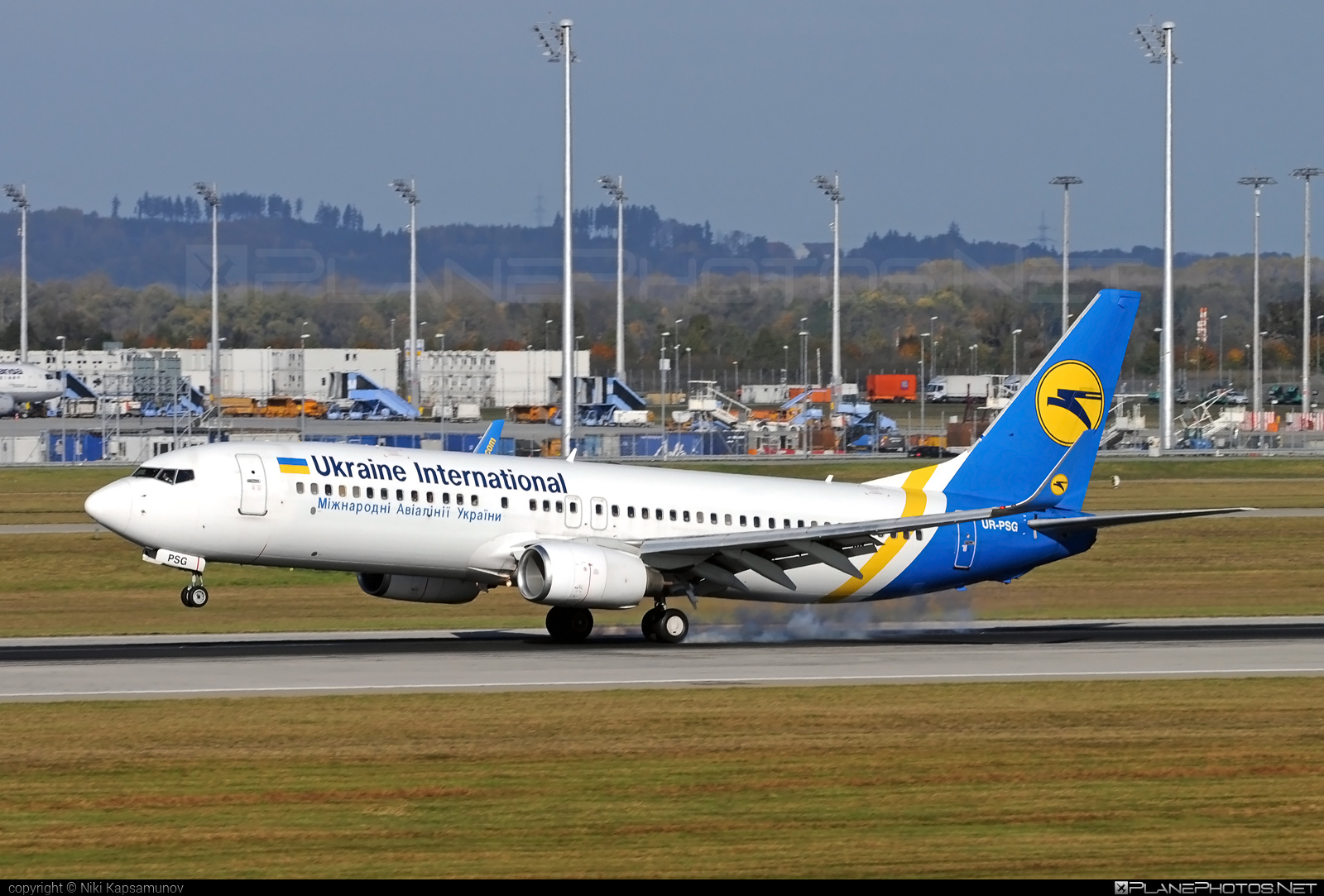 UR-PSG - Boeing 737-800 operated by Ukraine International Airlines ...