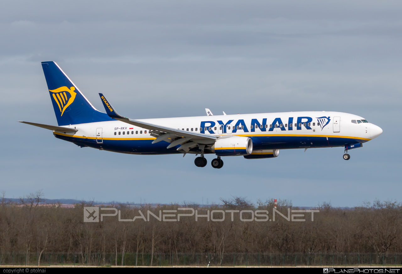 Boeing 737-800 - SP-RKV operated by Ryanair Sun #b737 #b737nextgen #b737ng #boeing #boeing737 #ryanair #ryanairsun
