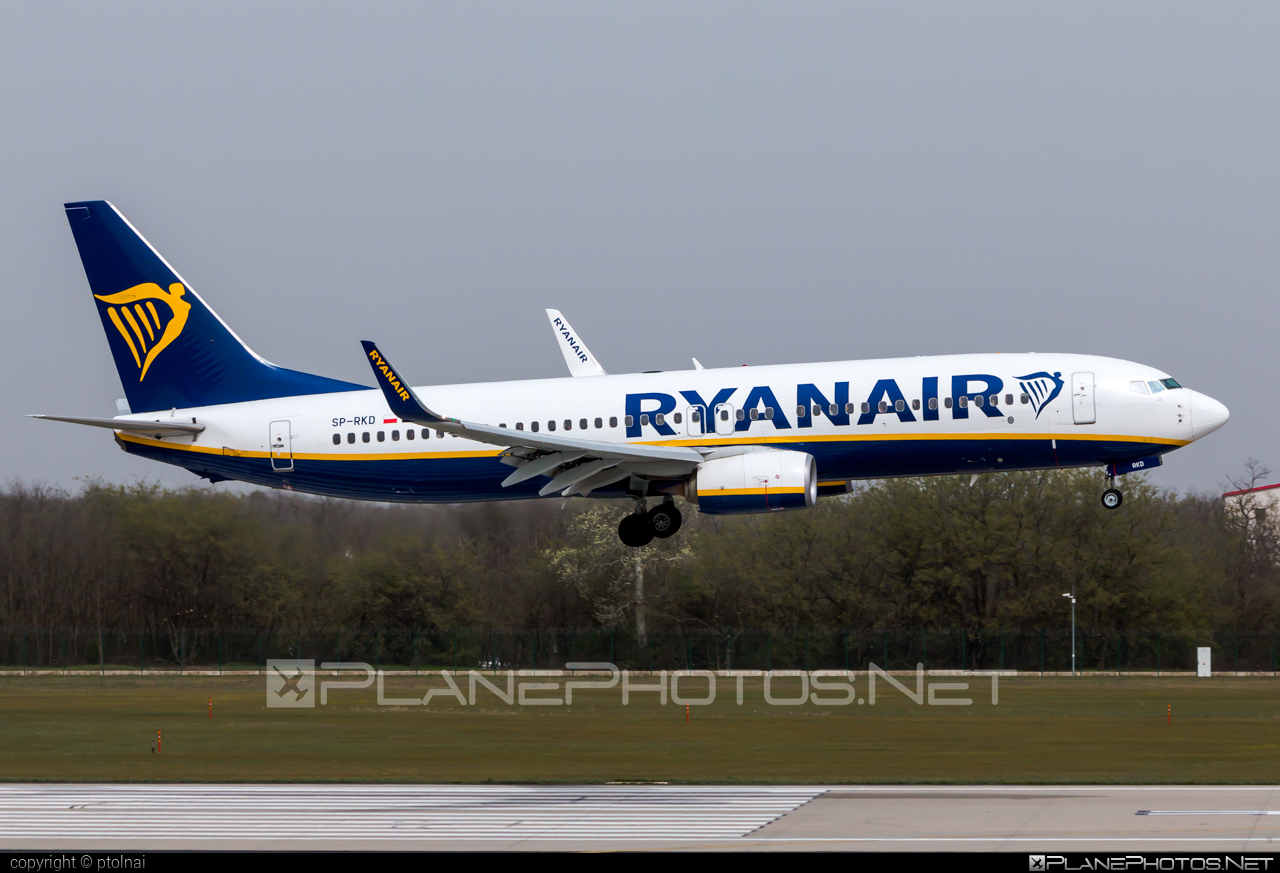 Boeing 737-800 - SP-RKD operated by Ryanair Sun #b737 #b737nextgen #b737ng #boeing #boeing737 #ryanair #ryanairsun