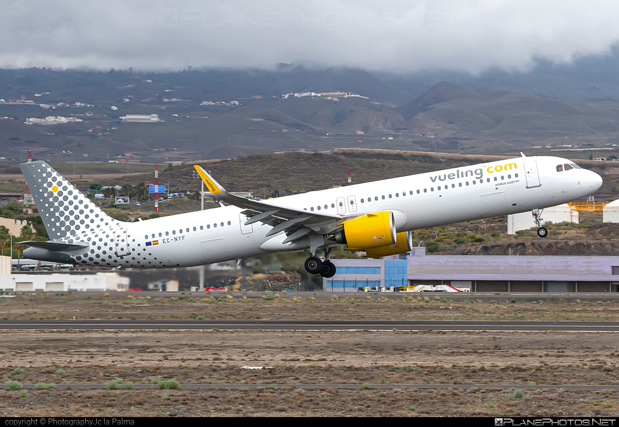 Airbus A321-271NX - EC-NYF operated by Vueling Airlines #a320family #a321 #a321neo #airbus #airbus321 #airbus321lr #vueling #vuelingairlines