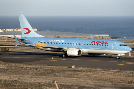 Boeing 737-800 - I-NEOU operated by Neos