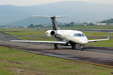 Embraer Legacy 450 (EMB-545) - N418FX operated by Flexjet