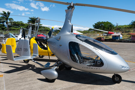 AutoGyro Cavalon - ULTI-139 operated by Fly with Us!