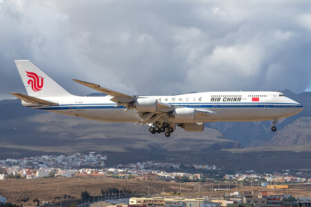 Boeing 747-8 - B-2482 operated by Air China