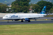 Airbus A321-231 - N995JL operated by jetBlue Airways