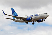 Boeing 737-700 - N12754 operated by United Airlines